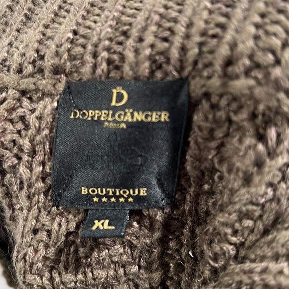 Zipper sweater-NWOT - Picture 2 of 10